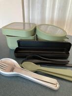 Te koop 2 lunchbox en 2 bestekset, 1 bestekset rosti mepal., Huis en Inrichting, Overige typen, Ophalen of Verzenden, Zo goed als nieuw