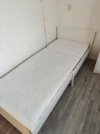 Complete kinderkamer: bed, kledingkast en commode, Ophalen, Gebruikt, Jongetje of Meisje