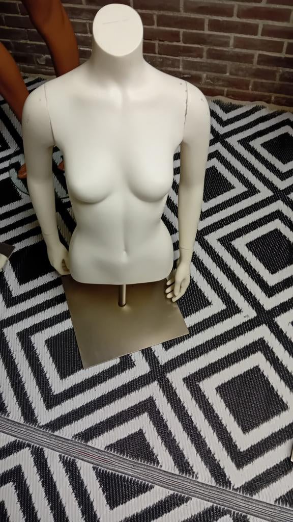 Paspop op metalen standaard, Hobby en Vrije tijd, Naaien en Fournituren, Ophalen, Gebruikt, Paspop