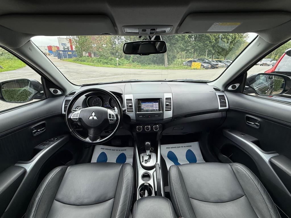 Mitsubishi Outlander 2.0 Edition Two - AUTOMAAT - PANORAMDAK, Zwart, 4 cilinders, Bruin, Bedrijf