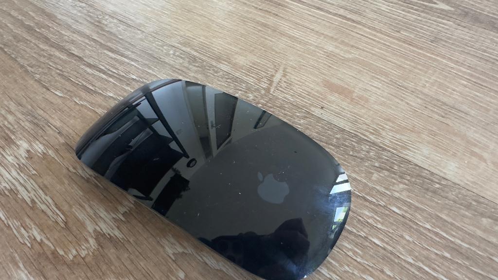 Apple Magic Mouse 2 Zwart, Ophalen of Verzenden, Zo goed als nieuw