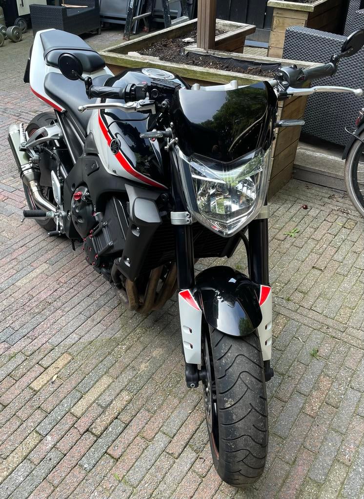 Yamaha FZ1 bijzondere kleurstelling, Motoren, Motoren | Yamaha, Sportuitlaat, 4 cilinders, Particulier, Meer dan 35 kW