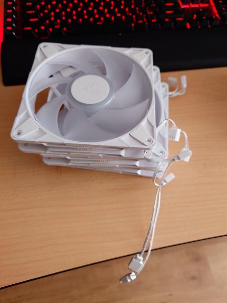 3x Arctic P14 Pro A-RGB nieuw, Ophalen, Nieuw, Luchtkoeling