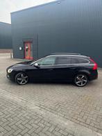 Volvo V60 D2 115pk Start/stop 2013 Zwart, Auto's, Voorwielaandrijving, 4 cilinders, 1435 kg, Zwart