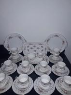 Engels Paragon 12pers thee&gebakservies Rose Bouquet, Ophalen of Verzenden