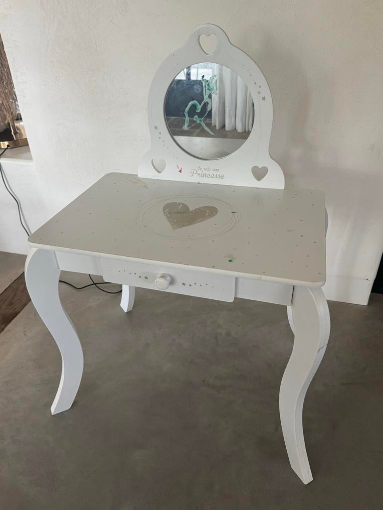 Gratis Witte kaptafel met spiegel voor kinderen, Ophalen, Minder dan 50 cm, Gebruikt, Minder dan 100 cm