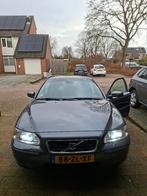 Volvo S60 2.4 180PK AUT 2008 Grijs, Auto's, S60, 2435 cc, Particulier, 1600 kg