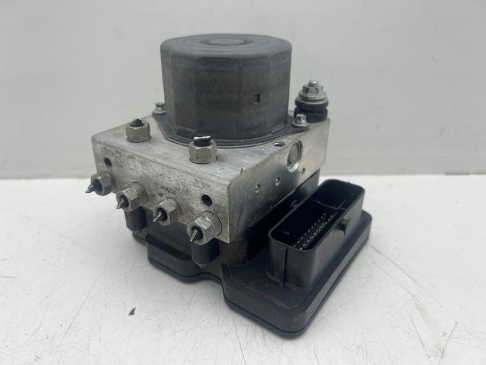 ABS Pomp van een Opel Corsa, Gebruikt, -, -, Opel