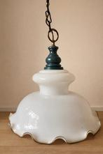 Vintage hanglamp met opaline glazen kap – klassiek, Ophalen