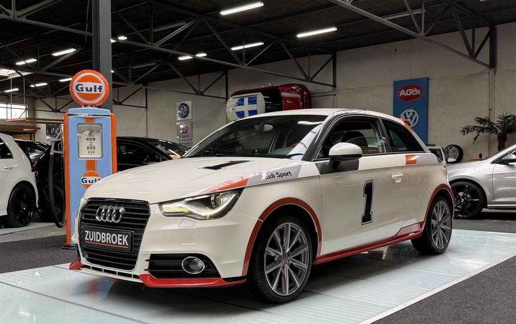 Audi A1 1.2 UNIEK! Clima! Navi! trekhaak! (bj 2011), 86 pk, 4 cilinders, Wit, Bedrijf