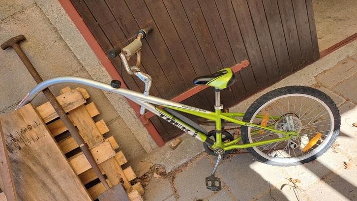 Trek Mountain Train Kinderfiets Aanhangfiets, Fietsen en Brommers, Fietsaccessoires | Aanhangers en Karren, Gebruikt, Aanhangfiets