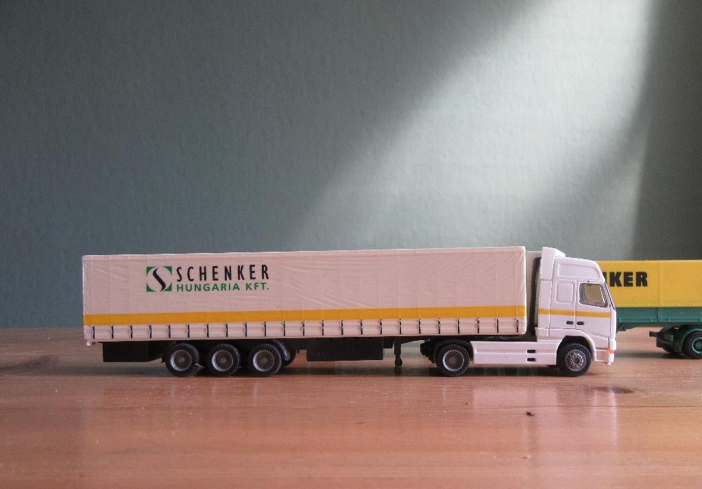 10 Schenker vrachtwagens, Hobby en Vrije tijd, Modelbouw | Auto's en Voertuigen, Overige merken, 1:50 of kleiner, Ophalen of Verzenden