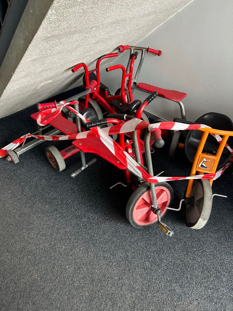 Rode kinderfietsen 7 stuks, Fietsen en Brommers, Ophalen, Gebruikt, Minder dan 16 inch