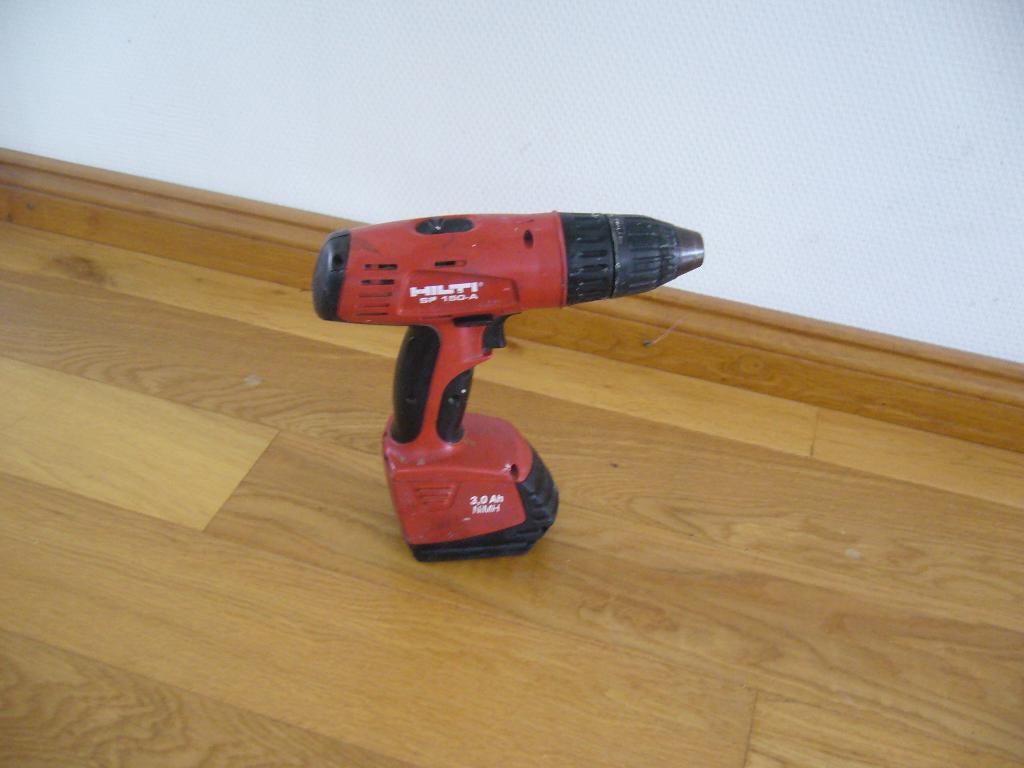 HILTI SF 150-a accuboor met - accu 15,6 volt hilti sfb 155, Doe-het-zelf en Verbouw, Gebruikt, Ophalen of Verzenden, Boor- en Schroefmachine