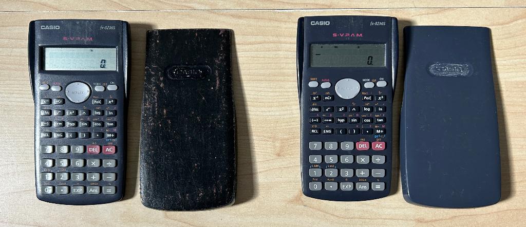 Rekenmachine / Casio fx-82MS / 2 stuks, Diversen, Rekenmachines, Ophalen of Verzenden, Gebruikt