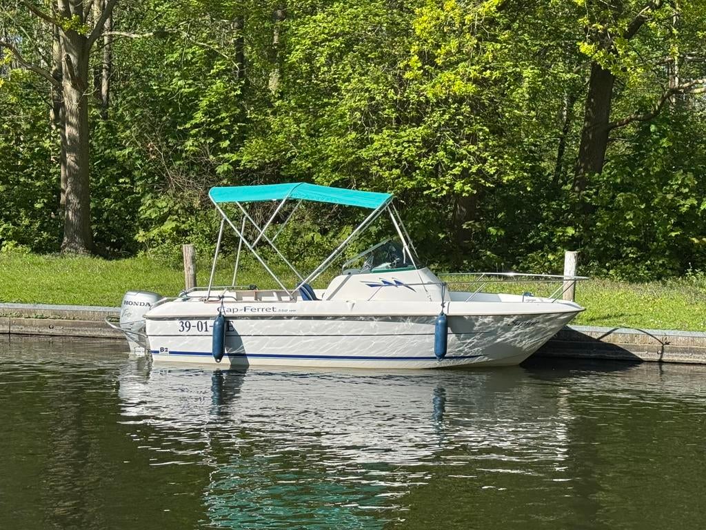 Consoleboot b2 marine capp ferret 550 wa, Watersport en Boten, Ophalen, Gebruikt, 50 pk of meer, Tot 6 meter