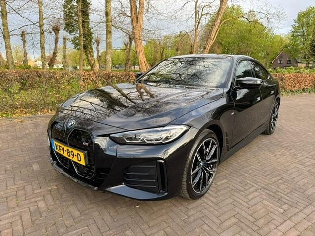 BMW i4 M50 84kWh SOH 95.7% HIGH EXECUTIVE M-SPORT PERFORMANC, Auto's, BMW, Gebruikt, Overige kleuren, 2190 kg, Lichtsensor