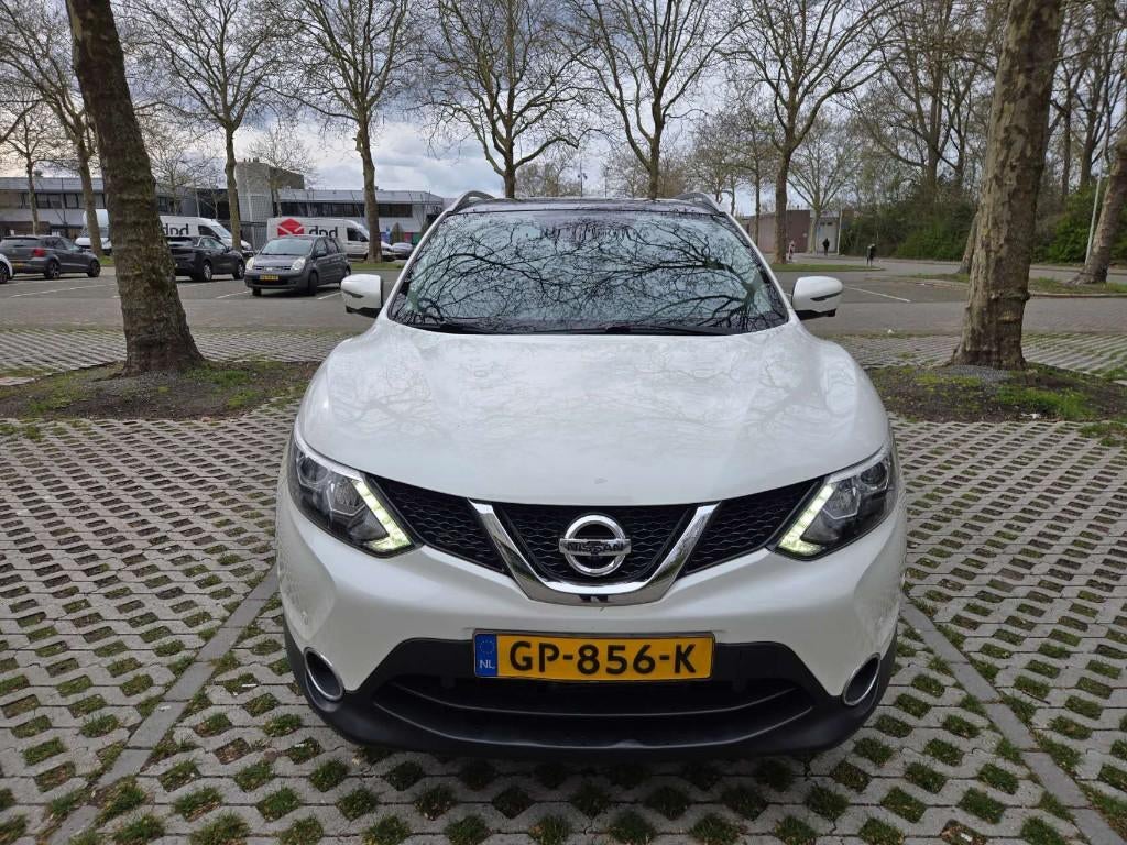 Nissan Qashqai 1.2 Dig-T TEKNA Automaat Panoramadak 360 Cam, Parkeerassistent, 4 cilinders, Leder en Stof, Wit