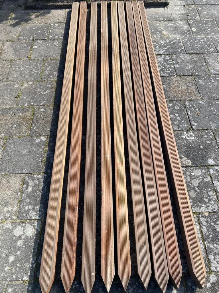 HARDHOUTEN TUINPALEN, Ophalen, Gebruikt, Palen, Hardhout