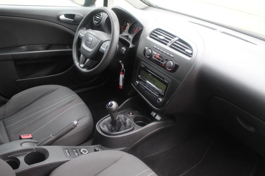 SEAT Leon 1.2 TSI Good Stuff MEENEEMPRIJS! (bj 2012), Auto's, Seat, Voorwielaandrijving, Euro 5, Gebruikt, 4 cilinders