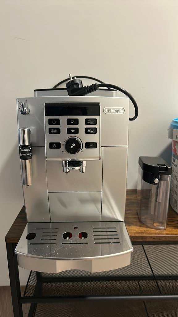 DeLonghi koffiezetapparaat, Ophalen, Zo goed als nieuw, Koffiemachine