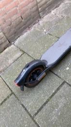 Segway Ninebot Fw40 - Start niet op, accu defect moet weg!!, Fietsen en Brommers, Steps, Ophalen of Verzenden, Gebruikt, Elektrische step (E-scooter)