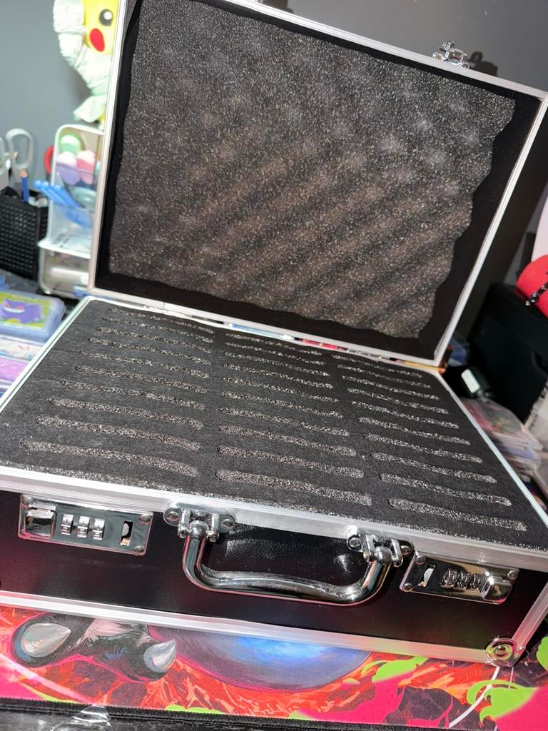 Slab koffer voor 30 Beckett/PSA slabs met cijferslot, Ophalen, Zo goed als nieuw