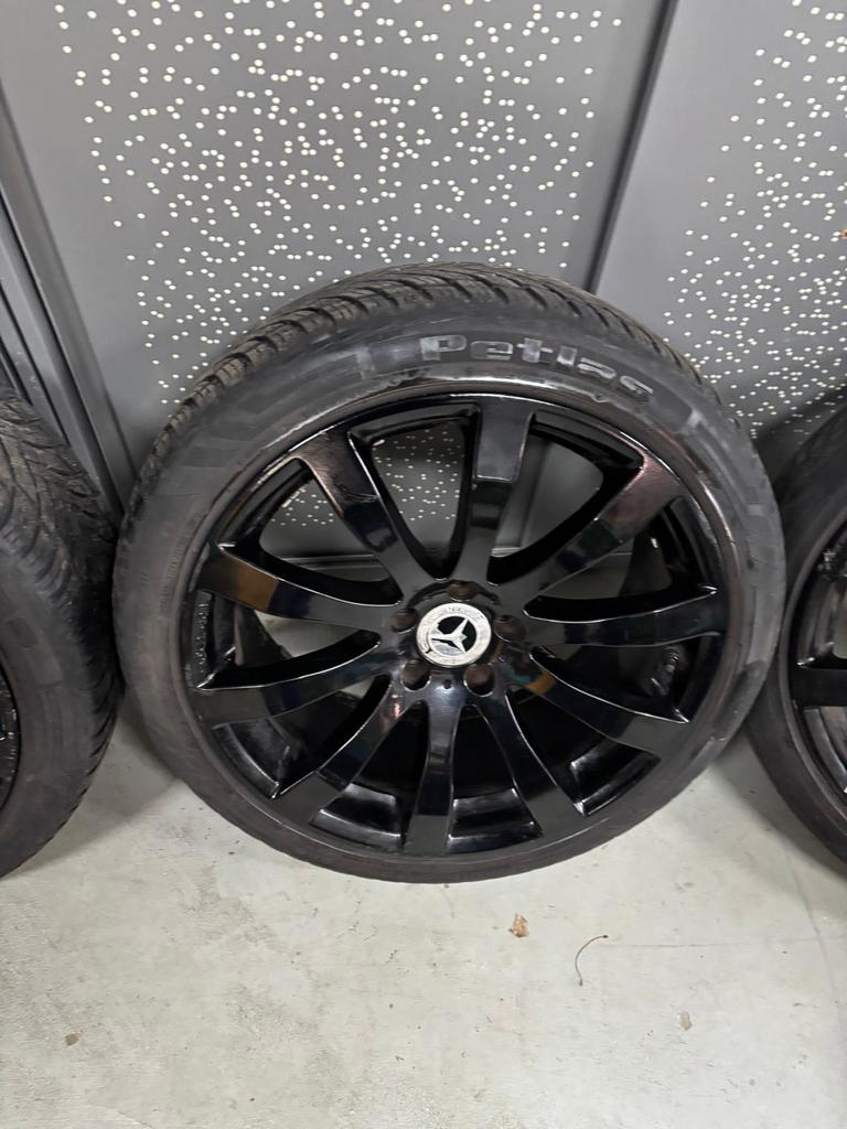 19 inch velgen mercedes 4 seizoenen, Auto-onderdelen, Banden en Velgen, Velg(en), 235 mm, Zomerbanden, Ophalen