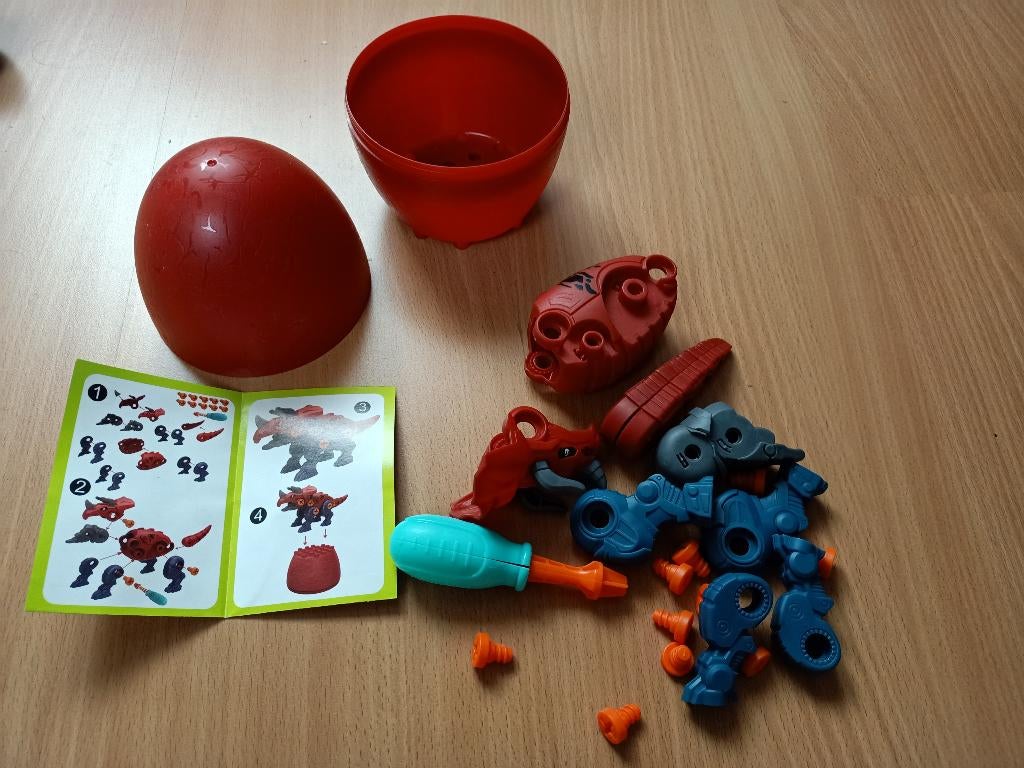 Dino / dinosaurus ei / dino om zelf in elkaar te schroeven, Ophalen, Zo goed als nieuw