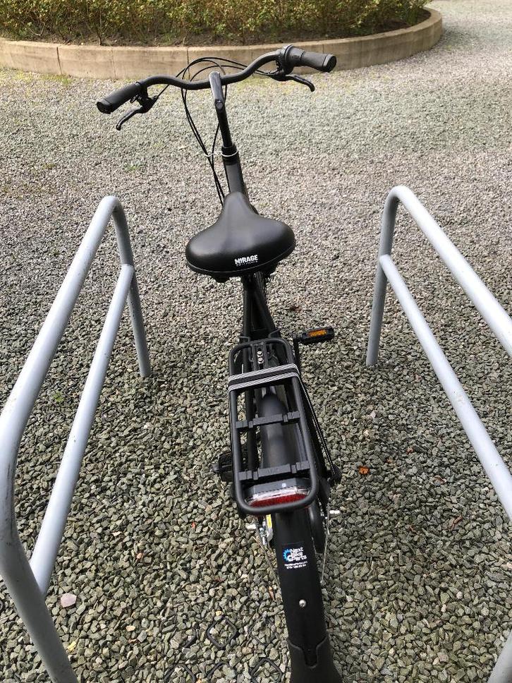 Fiets bikkel zwart dames, Fietsen en Brommers, Fietsen | Dames | Damesfietsen, Zo goed als nieuw, Overige merken, Versnellingen