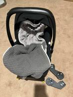 Maxi cosi cabrio fix i-size met isofix base en warmtezak, Ophalen, Zo goed als nieuw, Isofix, 0 t/m 13 kg