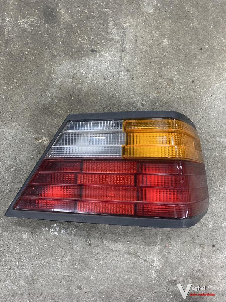 Mercedes W124 Sedan Achterlicht Links of Rechts
