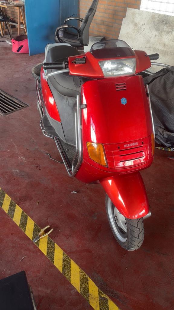 Frisse skr 125 a1, Fietsen en Brommers, Scooters | Piaggio, Overige modellen, Tweetakt, Ophalen