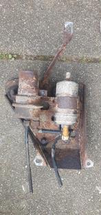 Volvo 240 brandstof pomp, Ophalen of Verzenden, Gebruikt, Volvo