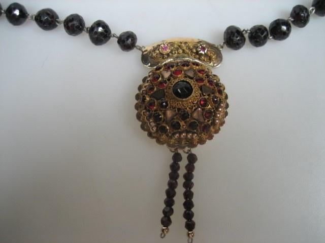 Antiek Granaat ketting met 14 karaat Zeeuwse hanger ca. 1875, Verzenden, Goud, Hanger, Met edelsteen
