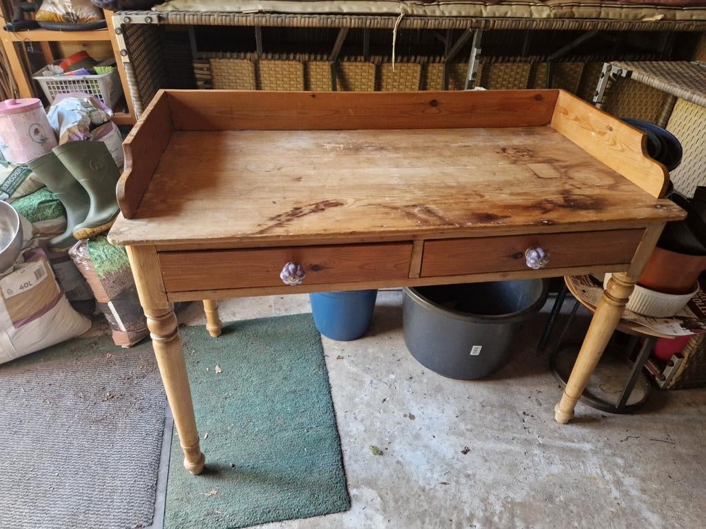 Oud wastafelmeubel grenen, Ophalen