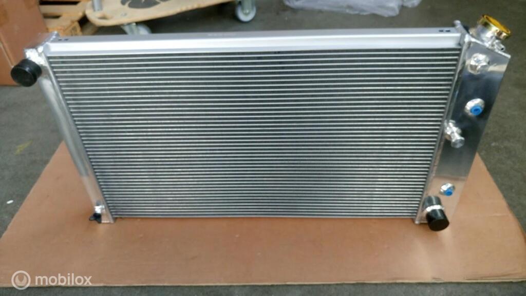 Radiateur + fans 1967-1980 GM / Chevy 1968-1979 Chevrolet, Nieuw, Ophalen of Verzenden