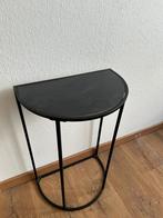 Zwart halfrond bijzettafeltje voor aan de wand, Huis en Inrichting, Tafels | Sidetables, Ophalen, Gebruikt, Minder dan 50 cm, Minder dan 25 cm