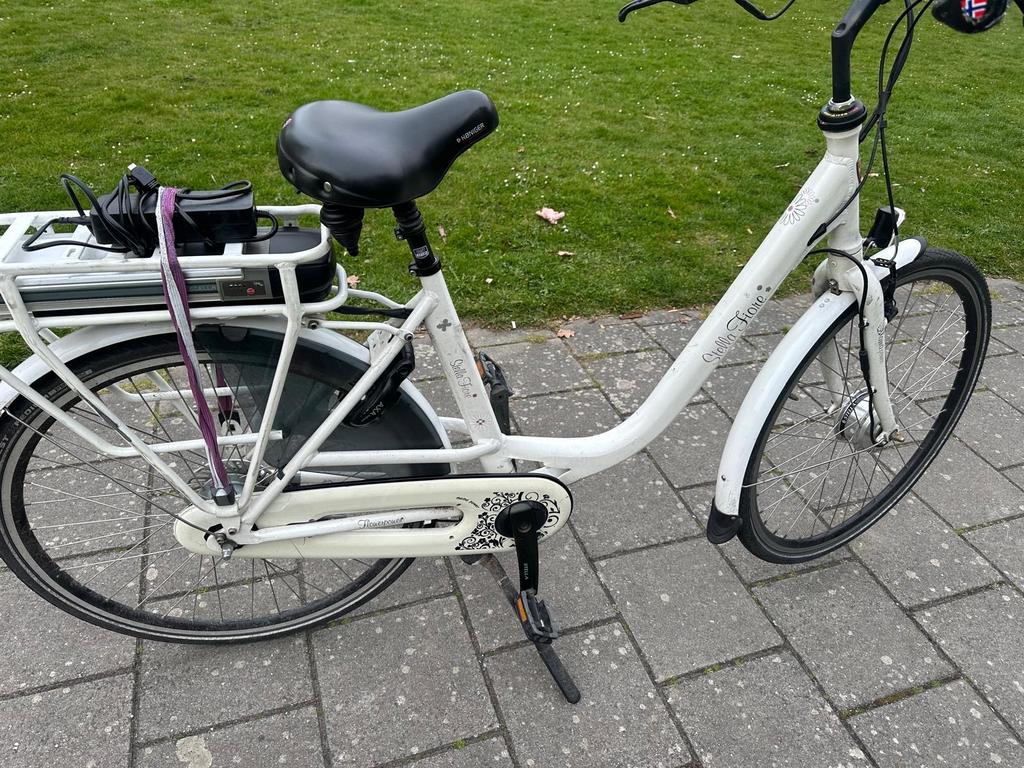 Witte Stella Fiore elektrische fiets, 51 tot 55 cm, Ophalen, Gebruikt, 30 tot 50 km per accu