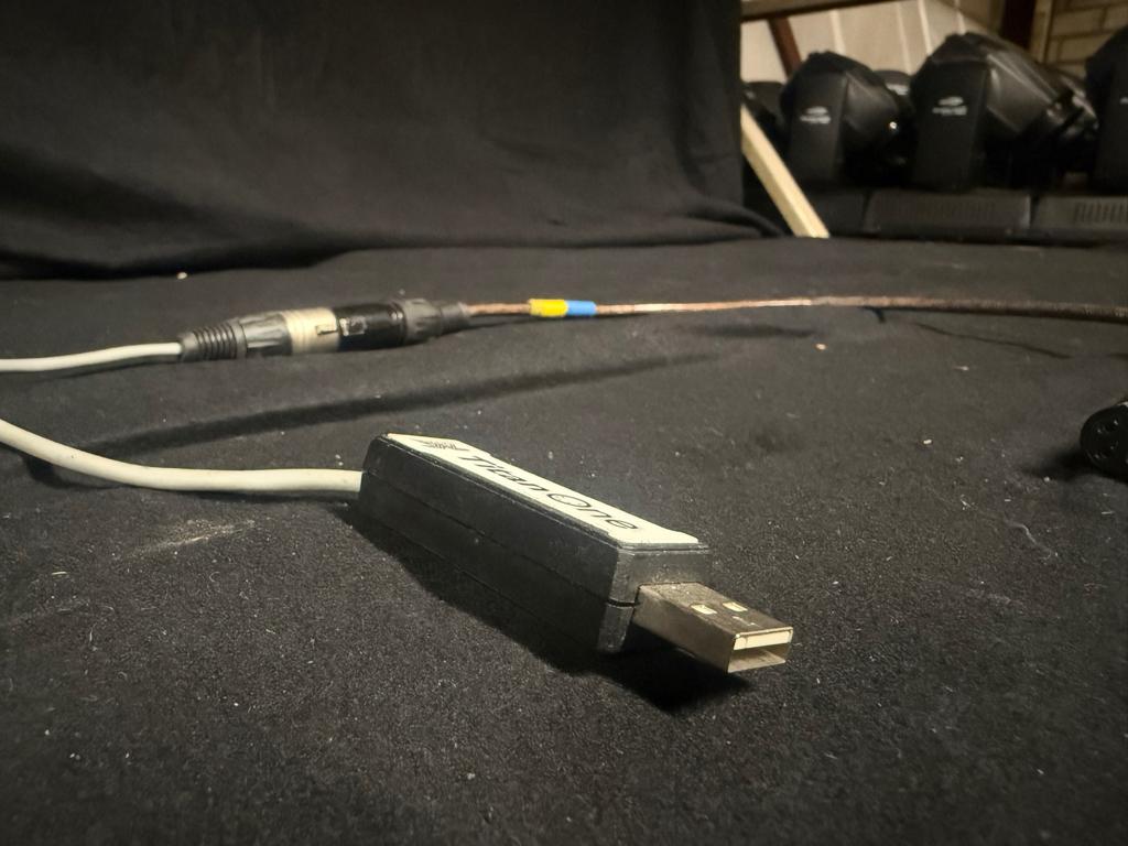 Avolites Titan One dongle te koop, Geluidgestuurd, Djceedee.info@gmail.com, Gebruikt, Avolites