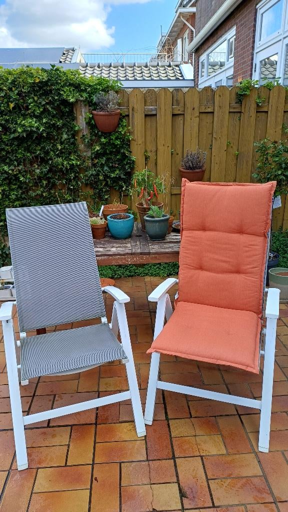2 verstelbare tuinstoelen incl kussens, Ophalen, Gebruikt, Kunststof, Verstelbaar
