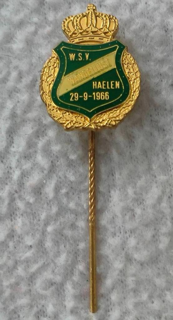 Speldje W.s.v Wandellust Haelen 1966, Verzamelen, Ophalen of Verzenden, Zo goed als nieuw, Sport, Speldje of Pin