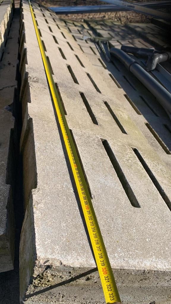 Betonroosters en dichte vloeren - diverse lengtes, Zakelijke goederen, Ophalen