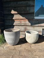 2x bloempot grijs, Ophalen, Kunststof, Gebruikt, Rond