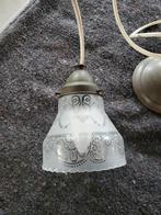 Antiek lampje met glazen kapje, Antiek en Kunst, Antiek | Lampen, Ophalen of Verzenden