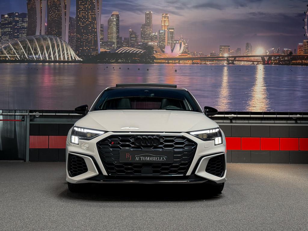 Audi A3 Sportback 2.0 TFSI S3 quattro B&o|RS-zetels|HUD|Pano, Automaat, Gebruikt, 4 cilinders, 1984 cc