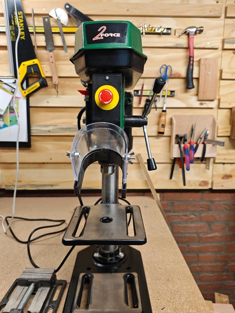 2‑Force Kolomboormachine 13‑350 – 350W Tafelboormachine, Doe-het-zelf en Verbouw, Ophalen, Zo goed als nieuw, Minder dan 400 watt