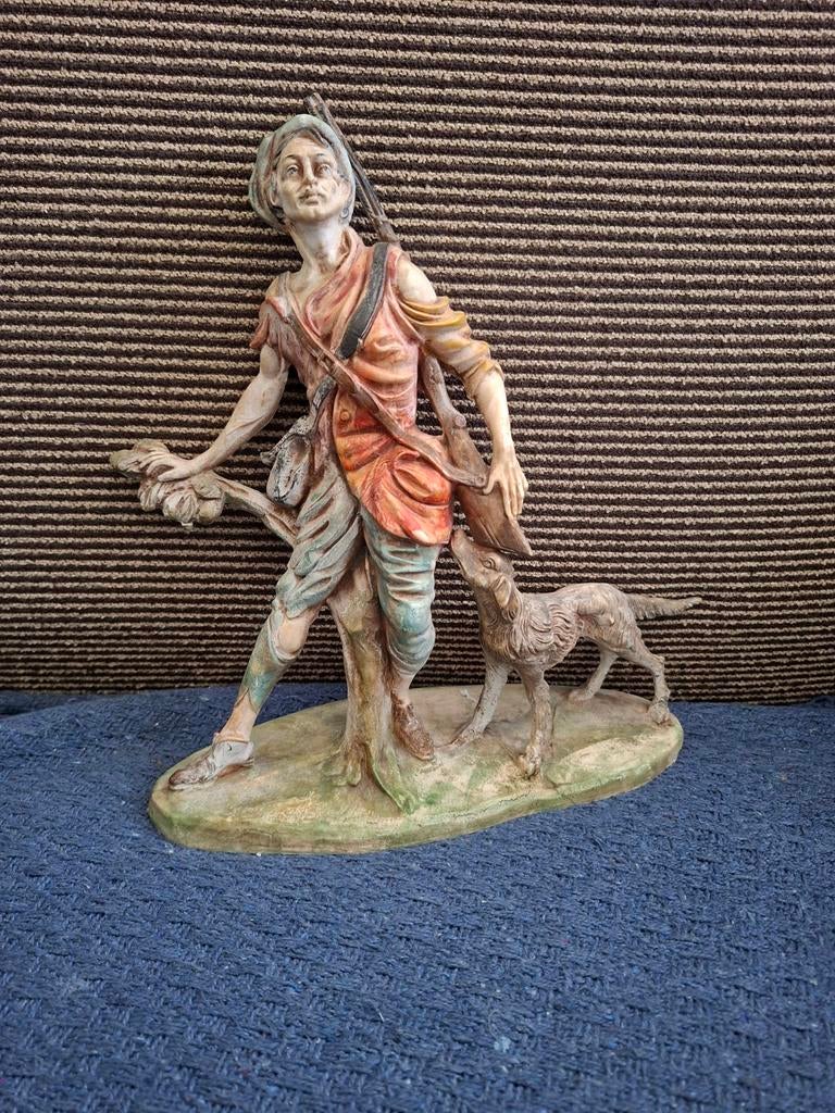 Italiaans beeld van jager, Antiek en Kunst, Kunststof, Ophalen of Verzenden, 20 - 50 cm, Beeld