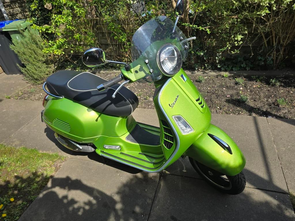 Vespa gts300 abs/asr, Scooter, Particulier