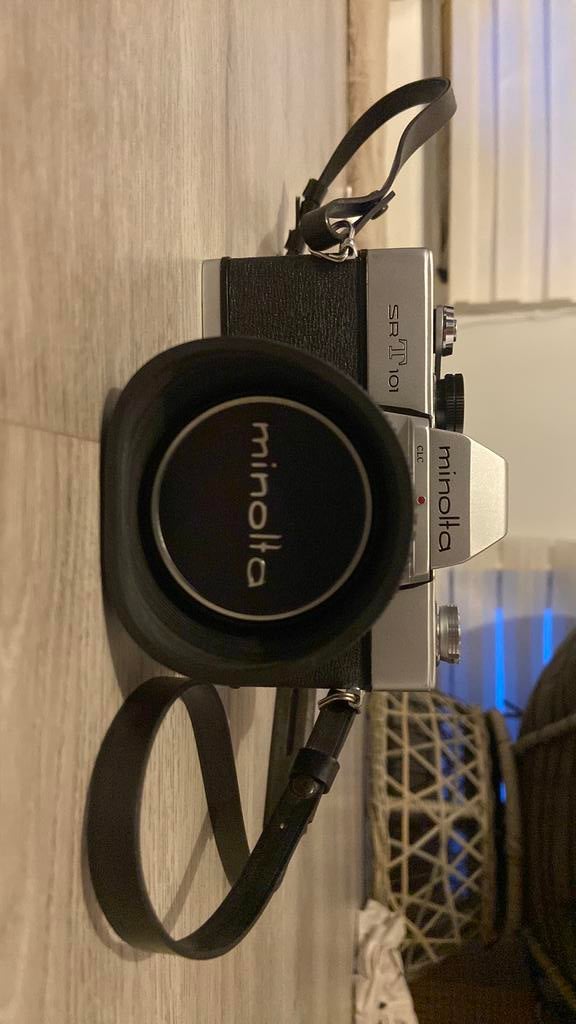 MINOLTA SRT 101 SLR 35mm  w/ MC W.ROKKOR-SG 28mm F3.5 lens, Audio, Tv en Foto, Fotocamera's Analoog, Ophalen of Verzenden, Zo goed als nieuw